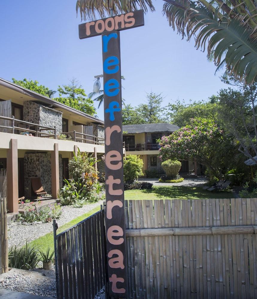 Reef Retreat Hotel