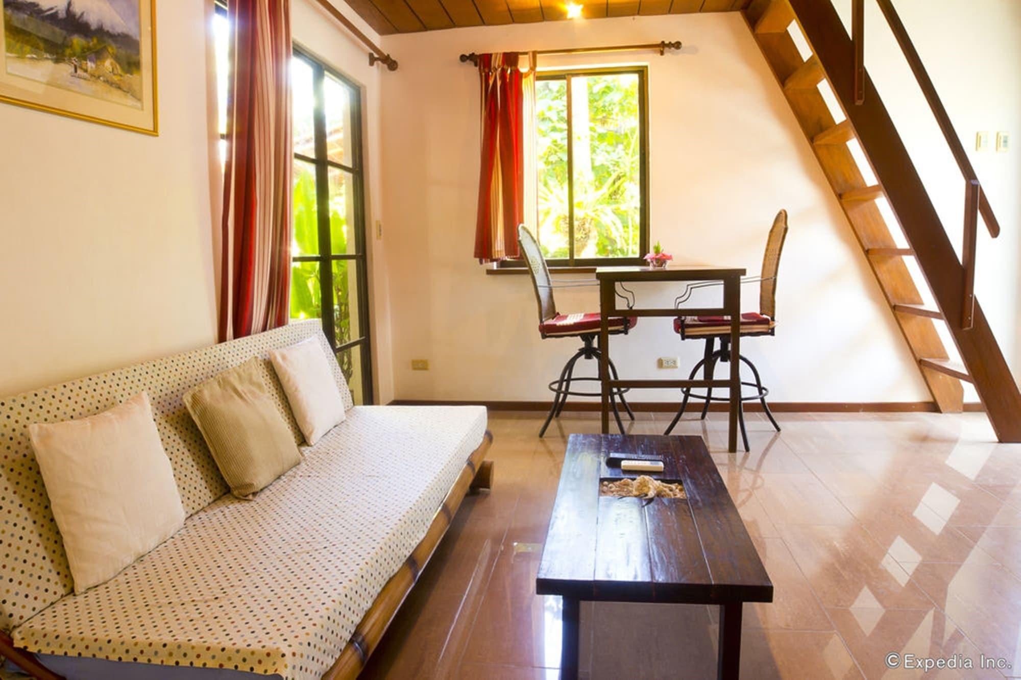 Reef Retreat Hotel 3*