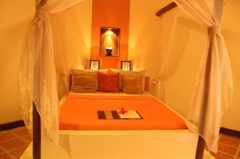 Reef Retreat Hotel