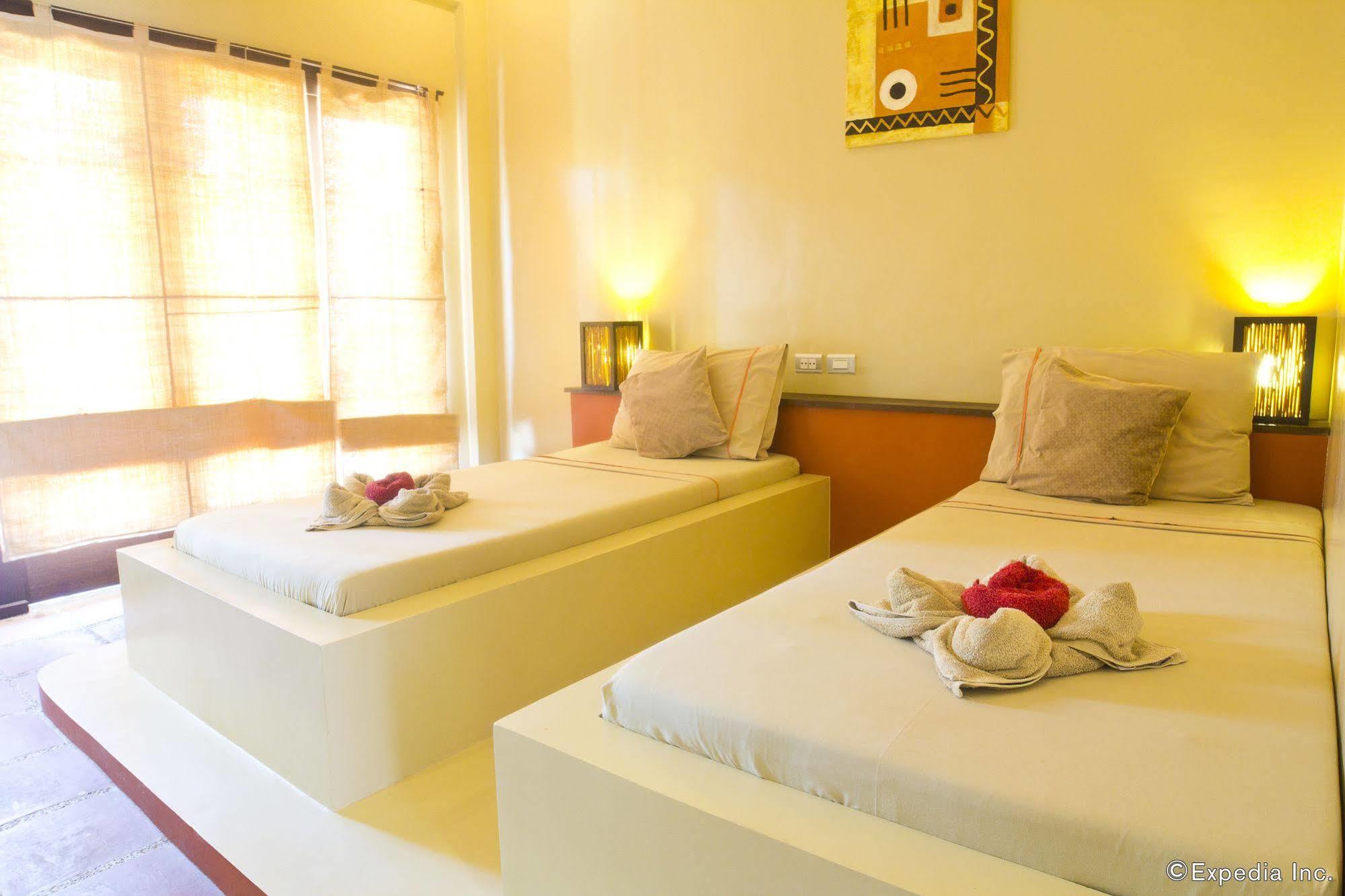 Reef Retreat Hotel